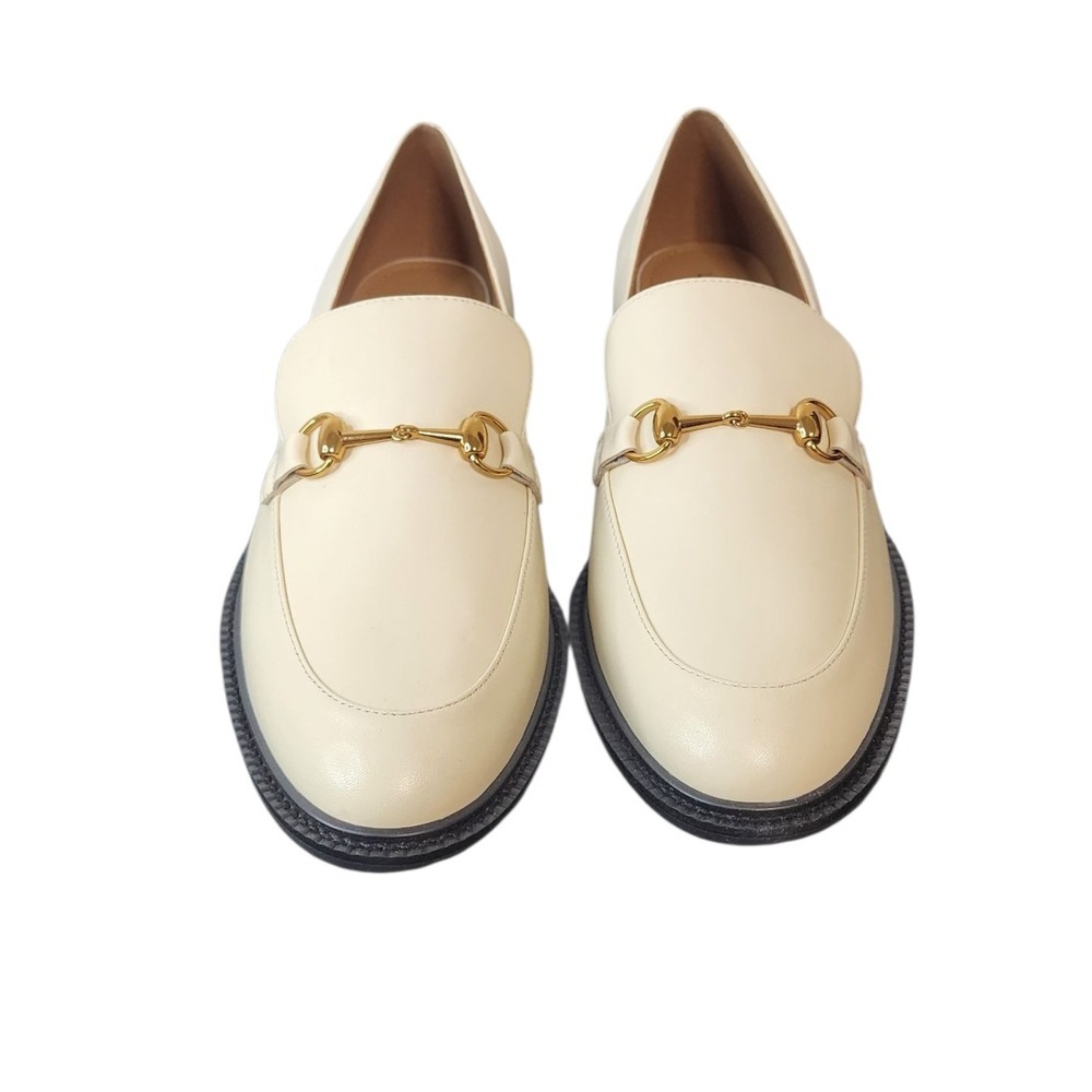 Lisa & Vicky Ivory Loafers Women's Size 11M‎ Gold Hardware Classic Slip On Shoes